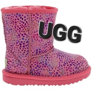 BRAND NEW GIRLS UGG SIZE 6 NO BOX